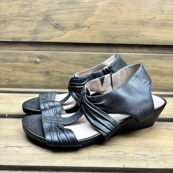 Abeo | Black Ilyssa Neutral Footbed T-Strap Wedge Sandals Women's 9 N‎ - Picture 1 of 16